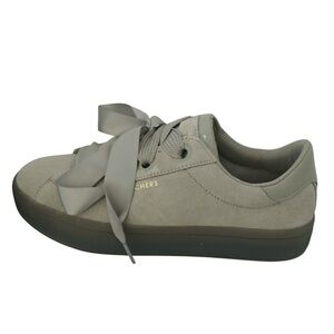 NWOT Skechers‎ Street Gray Suede Gold Logo Sneakers with Ribbon Laces Sz 9.5